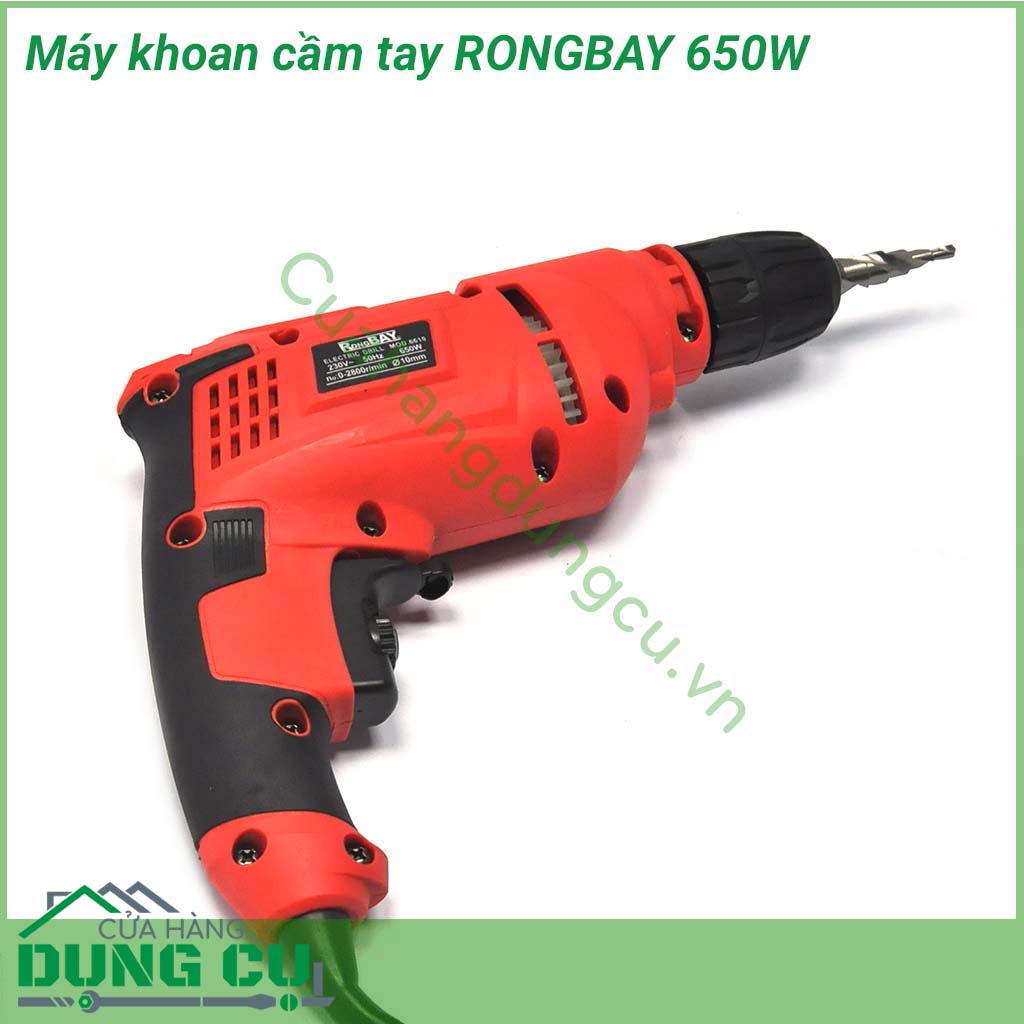 Máy khoan RONGBAY cầm tay 650W được người sử dụng tin dùng bởi những tính năng nổi bật như máy hoạt động khỏe khoắn, đem lại hiệu quả cao trong công việc. Ngoài ra, máy còn có kết cấu nhỏ gọn, đem lại sự nhẹ nhàng, tiện dụng. 