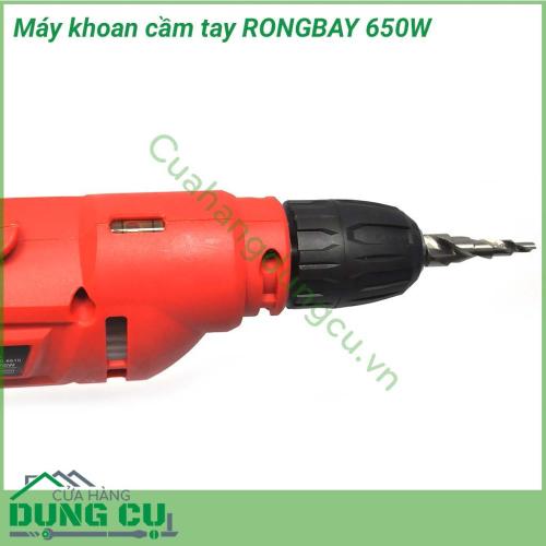 Máy khoan RONGBAY cầm tay 650W được người sử dụng tin dùng bởi những tính năng nổi bật như máy hoạt động khỏe khoắn, đem lại hiệu quả cao trong công việc. Ngoài ra, máy còn có kết cấu nhỏ gọn, đem lại sự nhẹ nhàng, tiện dụng. 